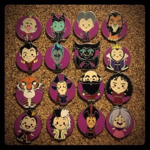Disney World of Evil Mystery Complete 16 Pin Set
